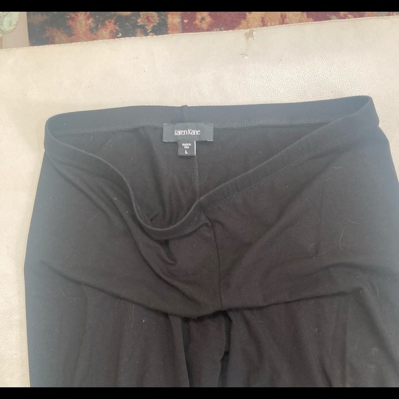 🧺 Karen “Not Your Everyday Leggings” Kane Large - Picture 4 of 9
